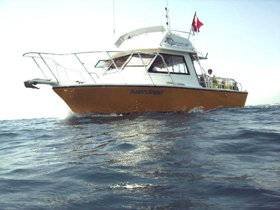 Sandy's Sunday - Dive Boat